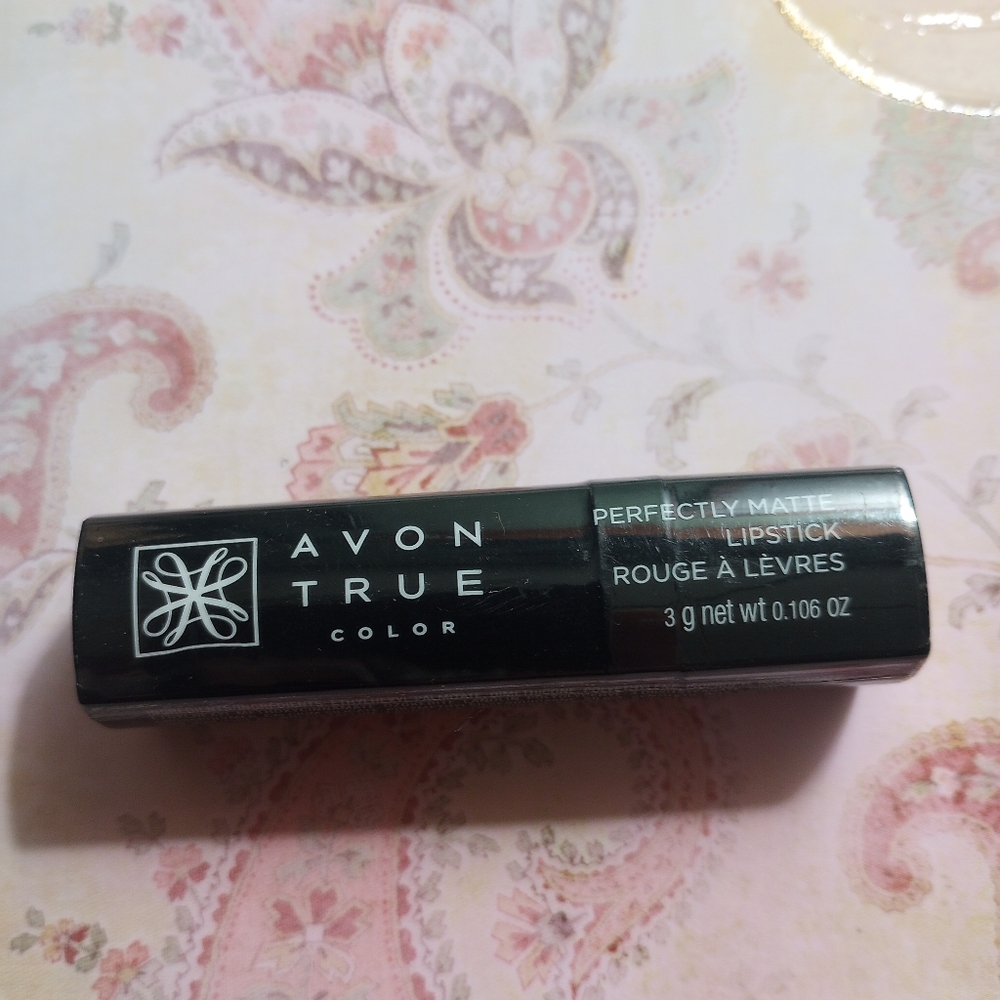 Avon True Color Perfectly Matte Lipstick - Electric Pink